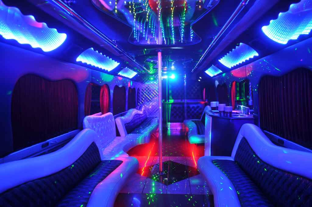 Factors that have an impat on your party bus rental - Titanium Party Bus