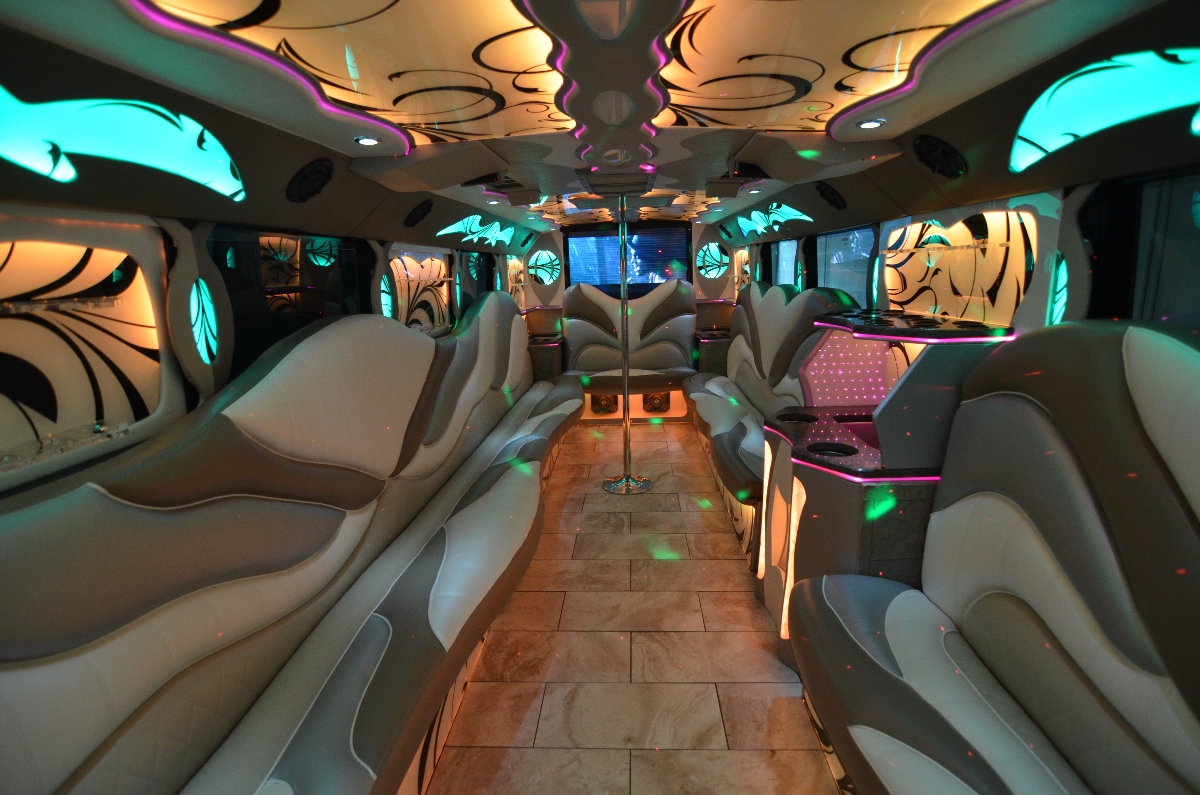 toronto party bus