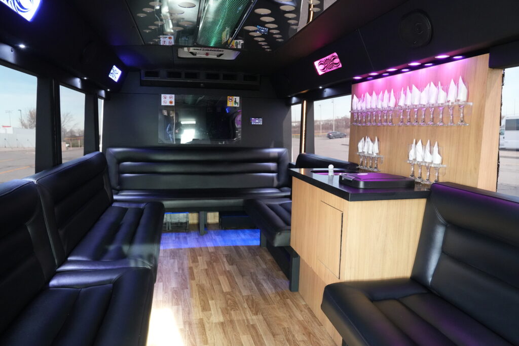 toronto party bus